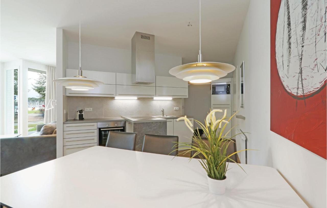 2 Bedroom Cozy Apartment In Luebeck Travemuende Exteriér fotografie